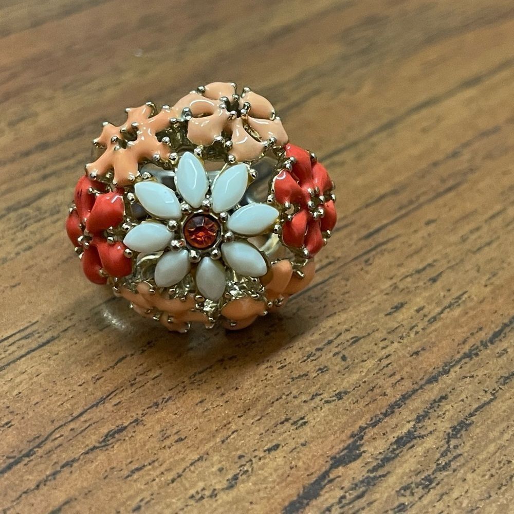 Costume ring 